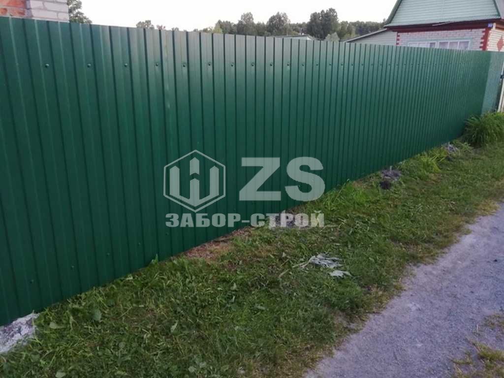 Металлический забор из профнастила 50 метров